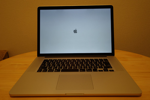 MacBook Pro MID2014 Retina 15インチ シルバー