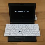 【レビュー】投げ売り状態の「ポータブック」をテキスト入力専用マシーンとして購入した!持ち運びたくなるかわいいヤツだった!