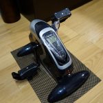【レビュー】足腰が弱った高齢者の運動に最適「ルームマーチ プレミアム RM-2020」を母にプレゼントしてみた