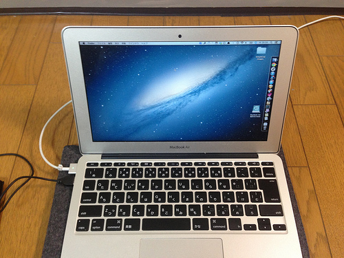 MacBook Air (11-inch, Mid 2012)のSSDを自分で換装して（入れ替えて）みたよ！作業時間わずか45分でした | ひ