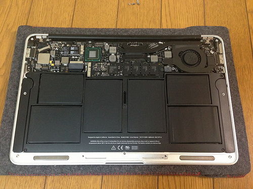 MacBook Air (11-inch, Mid 2012)のSSDを自分で換装して（入れ替えて 